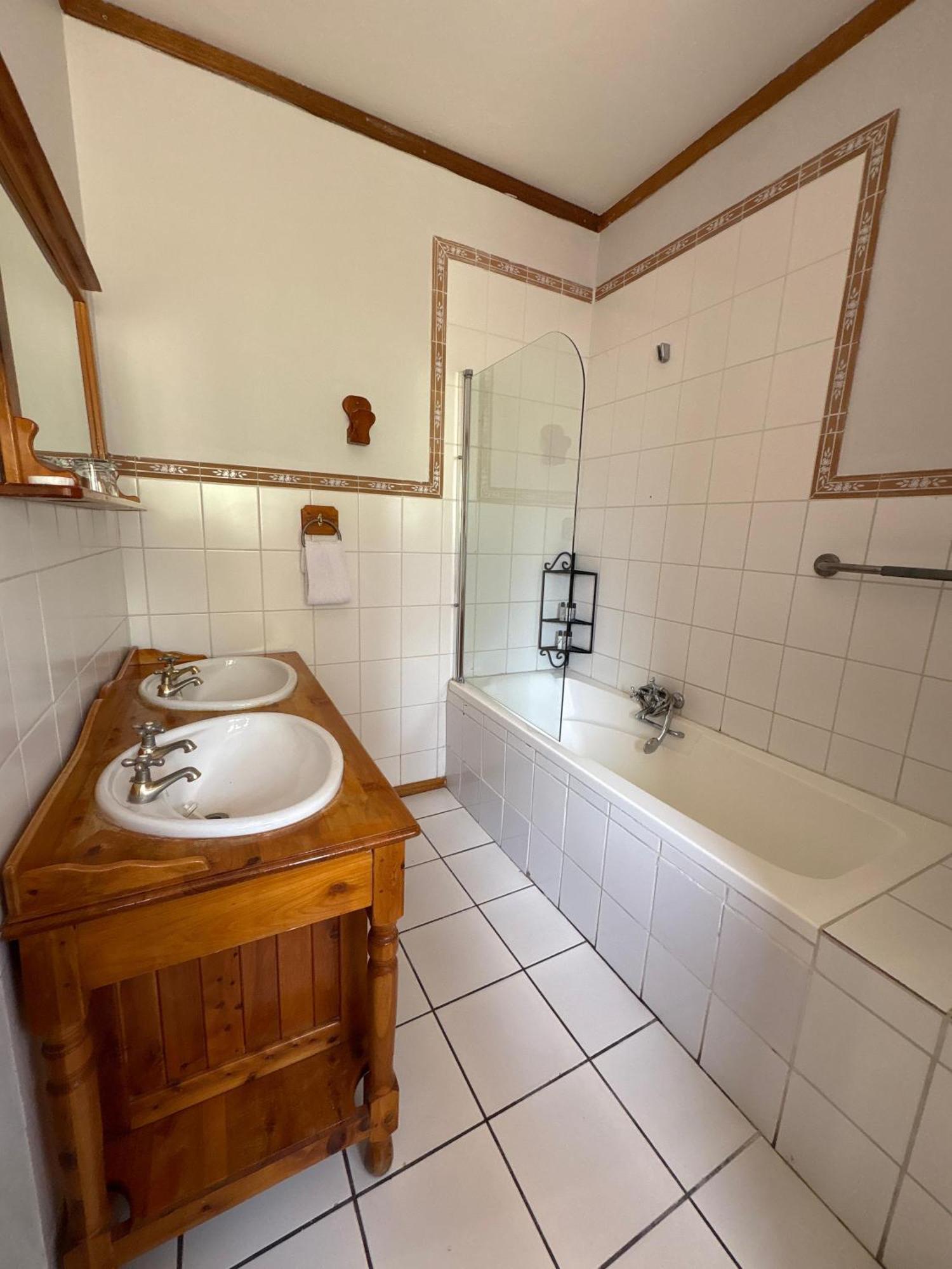 Bloem Spa Hotel & Conference Bloemfontein Bagian luar foto