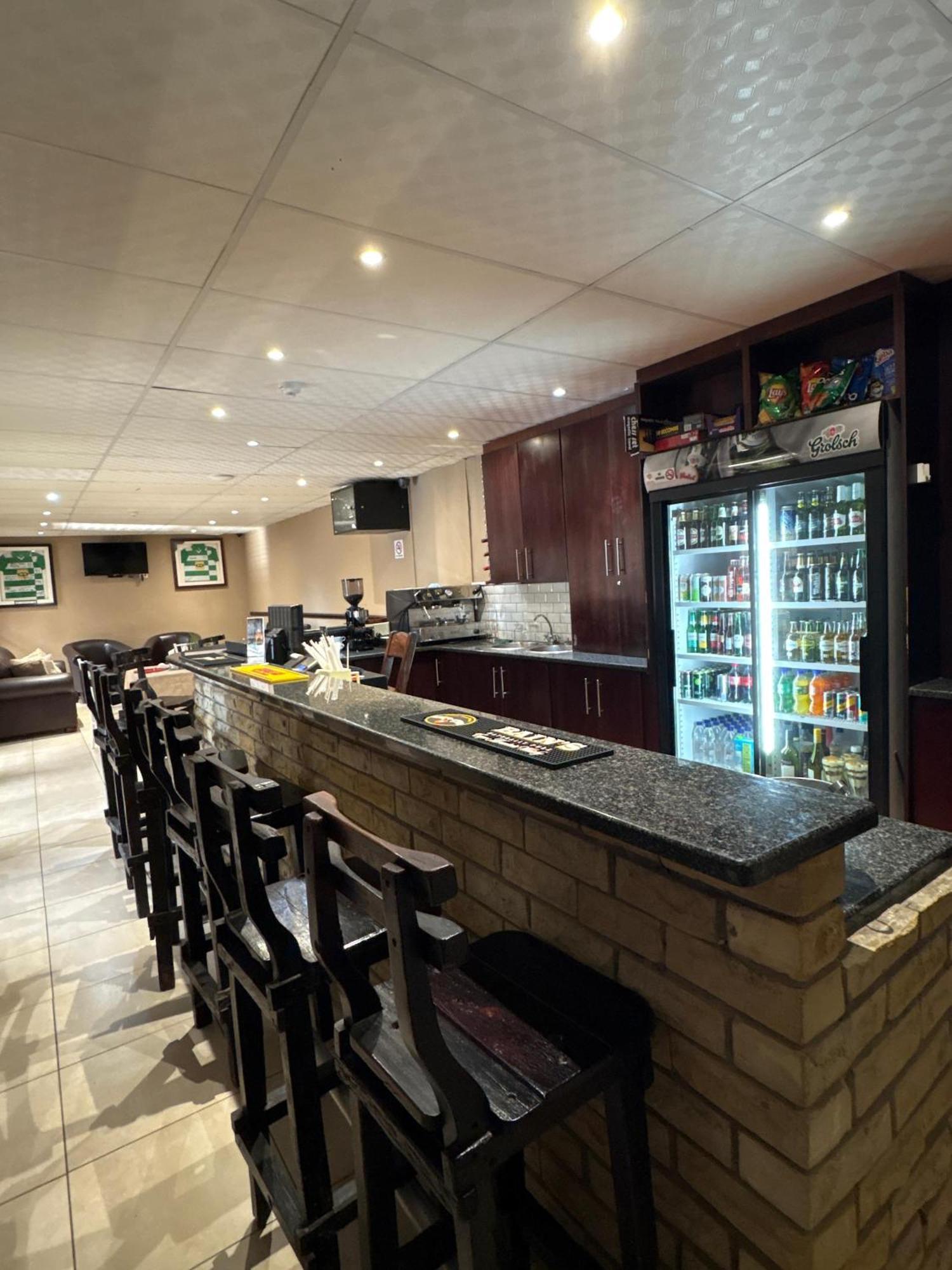 Bloem Spa Hotel & Conference Bloemfontein Bagian luar foto